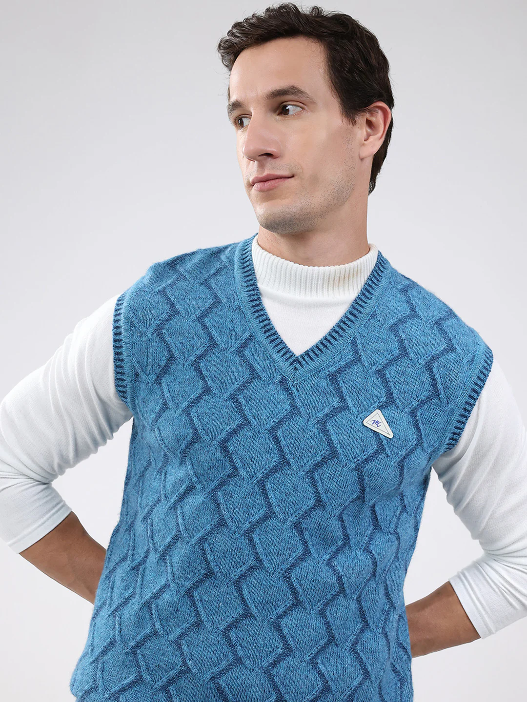 Men Blue Self Design V Neck Sleeveless Sweater - Image 7