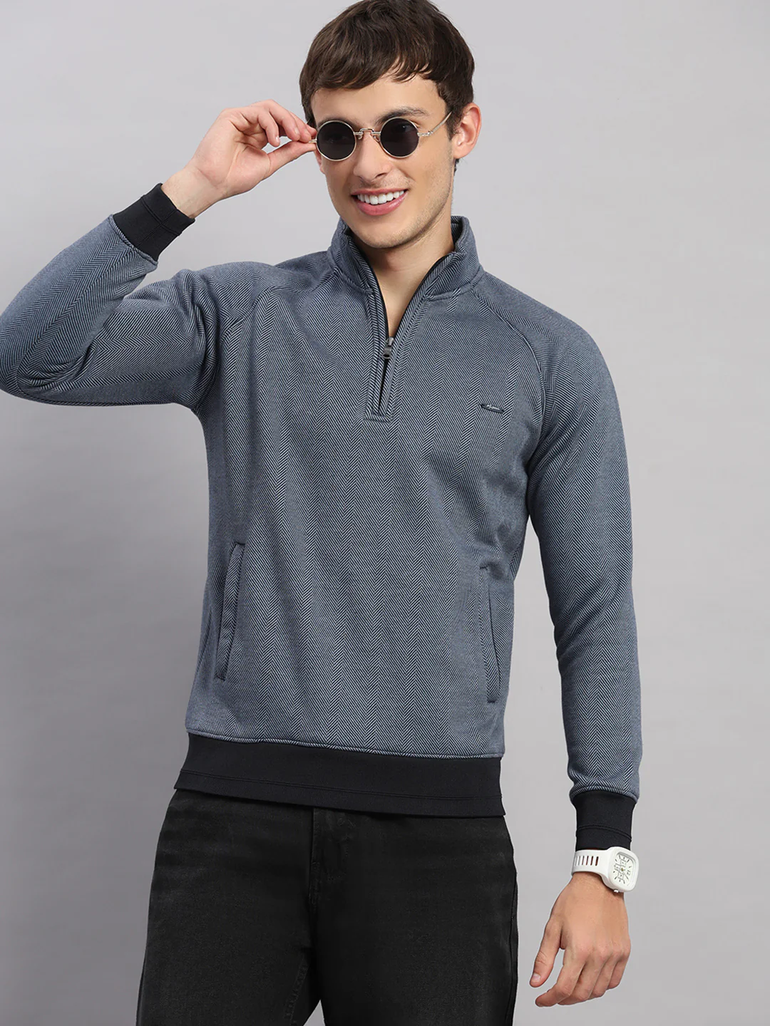 Men Blue Solid Collar Full Sleeve Sweatshirt - Image 6