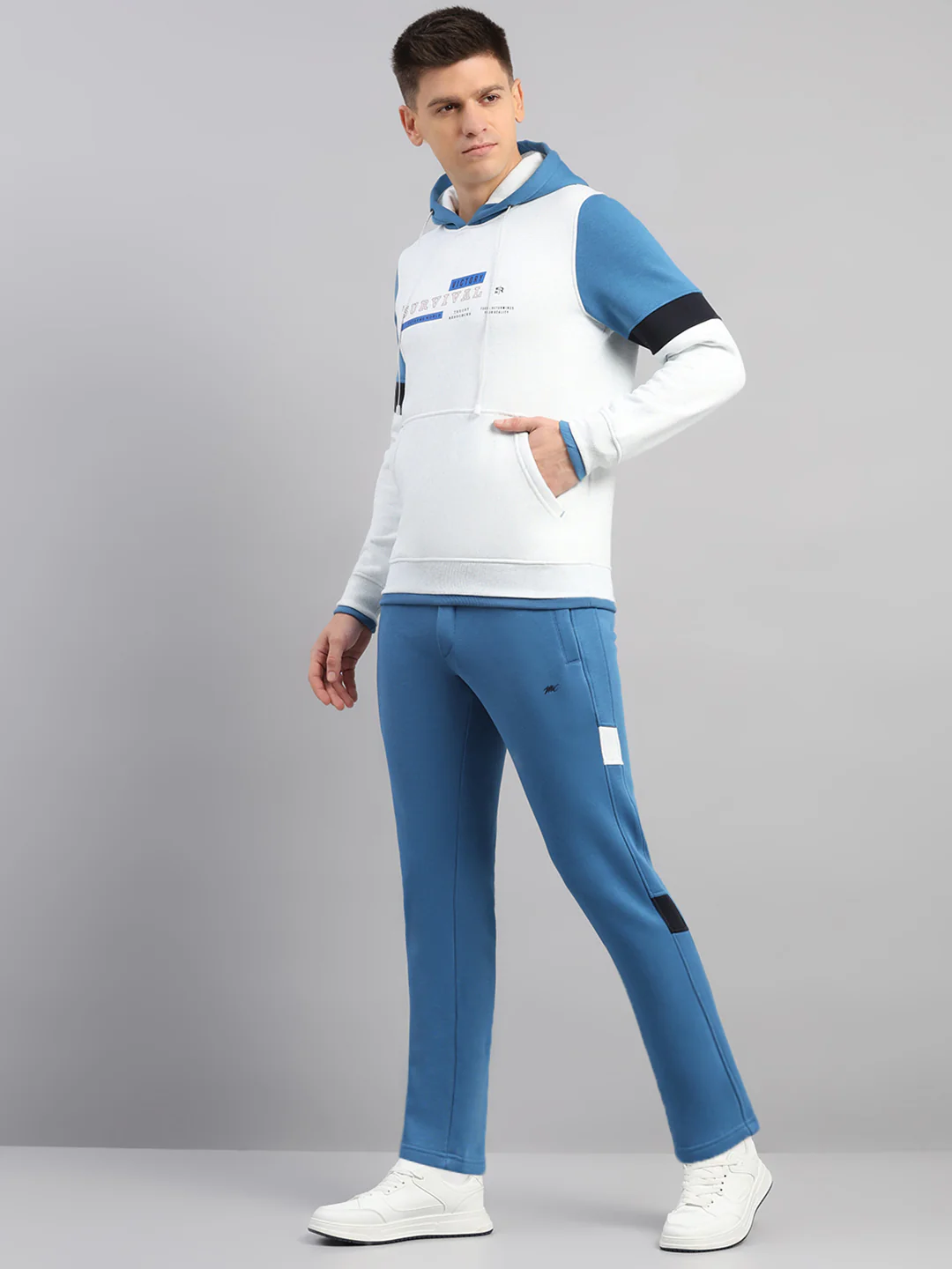 Men Blue Solid Collar Full Sleeve Winter Tracksuit - Image 3