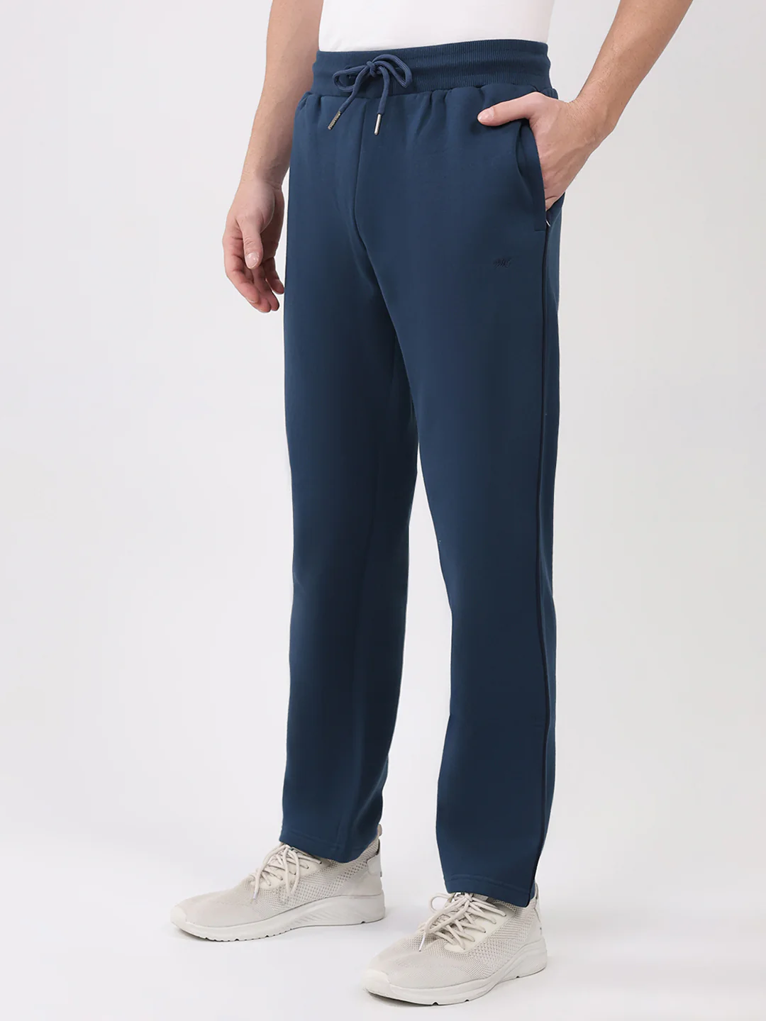 Men Blue Solid Collar Full Sleeve Winter Tracksuit - Image 7