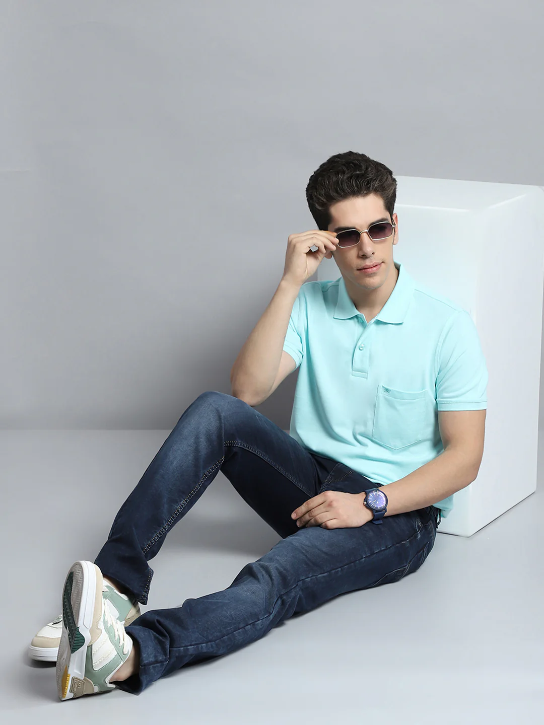 Men Blue Solid Collar Half Sleeve T-Shirt - Image 2