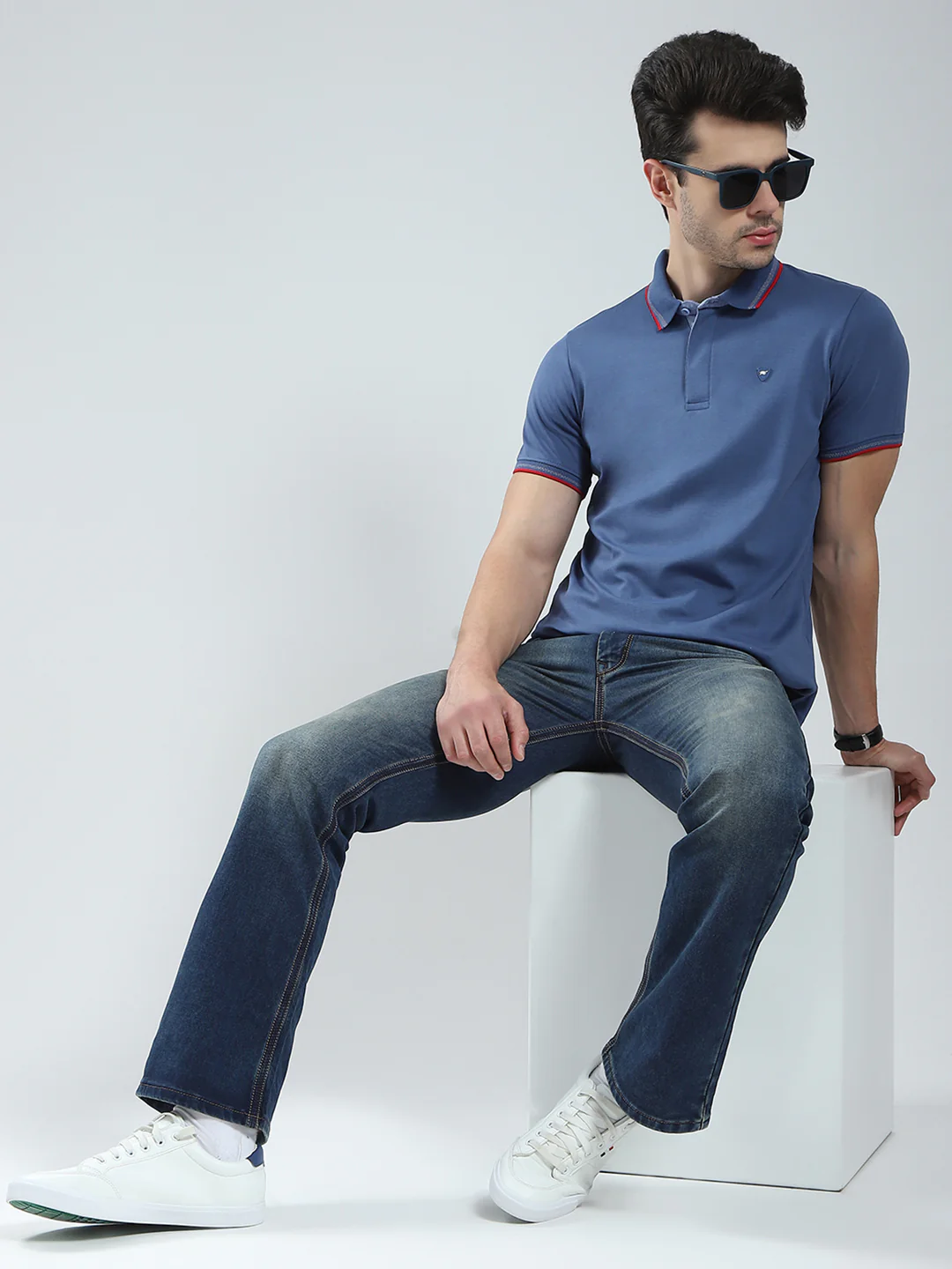 Men Blue Solid Collar Half Sleeve T-Shirt - Image 2