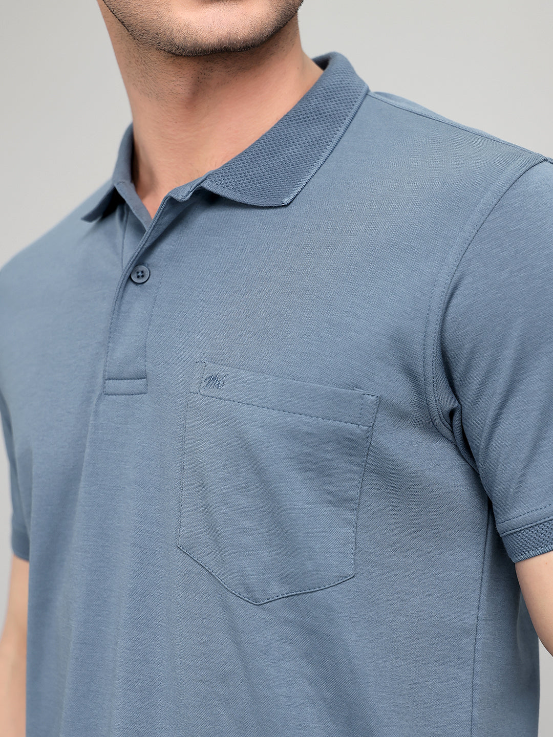Men Blue Solid Collar Half Sleeve T-Shirt - Image 4