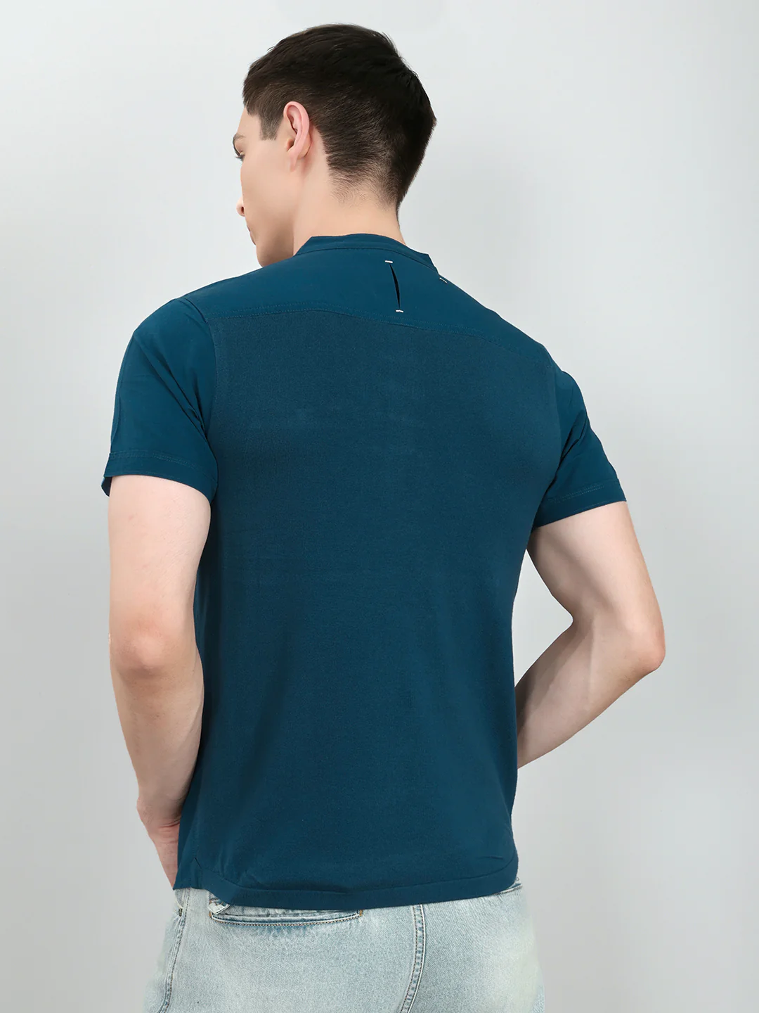 Men Blue Solid Henley Neck Half Sleeve T-Shirt - Image 5