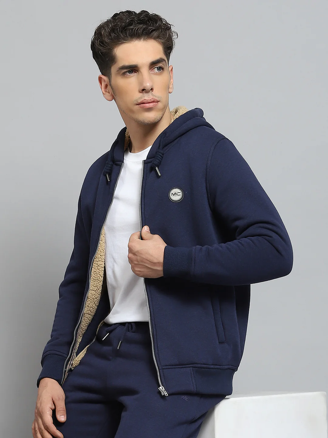 Men Blue Solid Hooded Full Sleeve Winter Tracksuit - Image 6