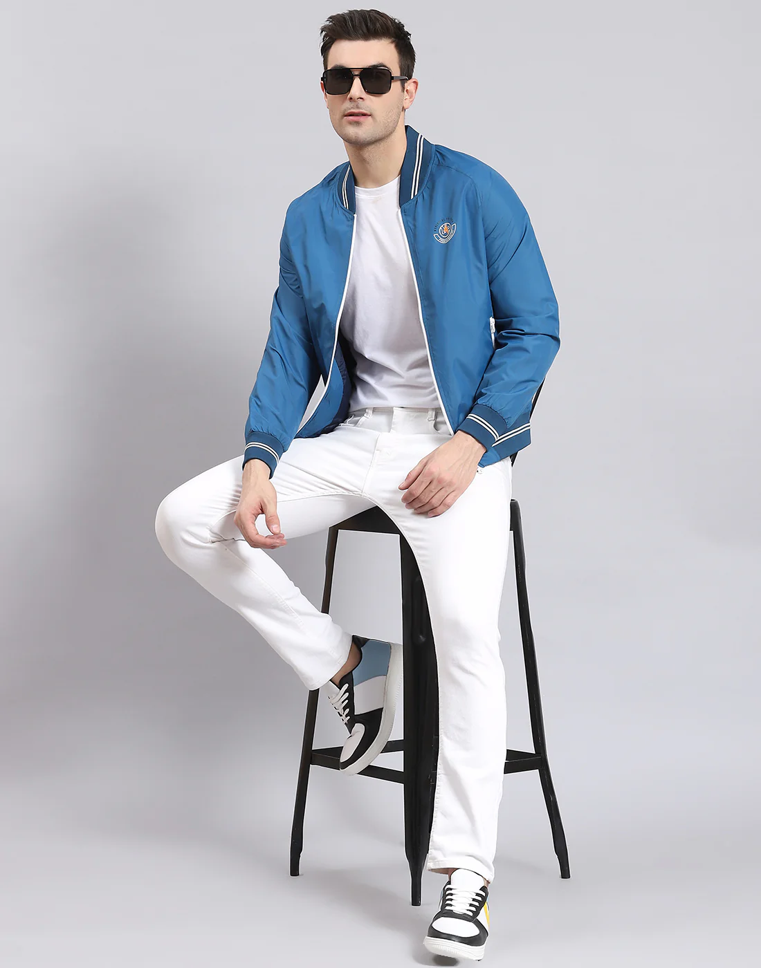 Men Blue Solid Mandarin Collar Full Sleeve Jacket - Image 2