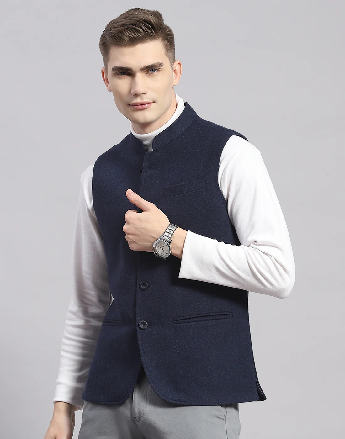 Men Blue Solid Mandarin Collar Sleeveless Nehru Jacket - Image 3