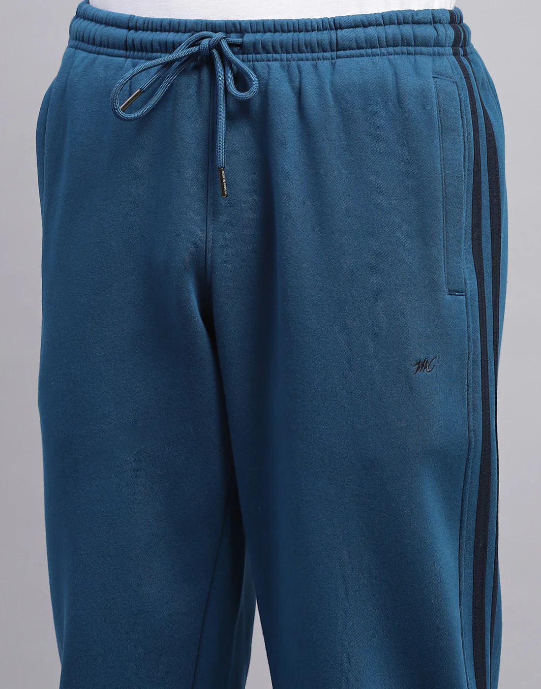 Men Blue Solid Mock Neck Full Sleeve Winter Tracksuit - Image 7