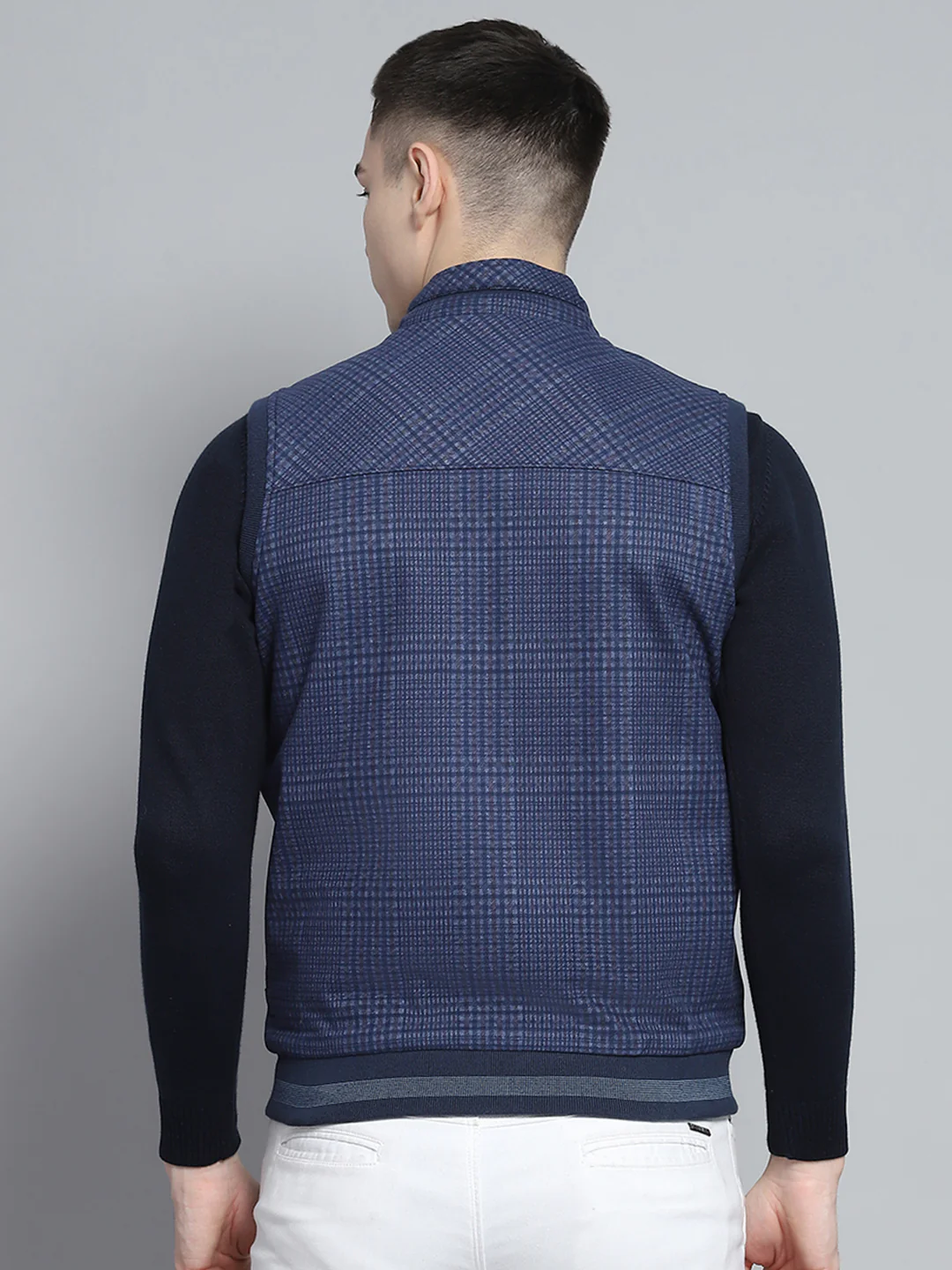 Men Blue Solid Mock Neck Sleeveless Reversible Jacket - Image 5