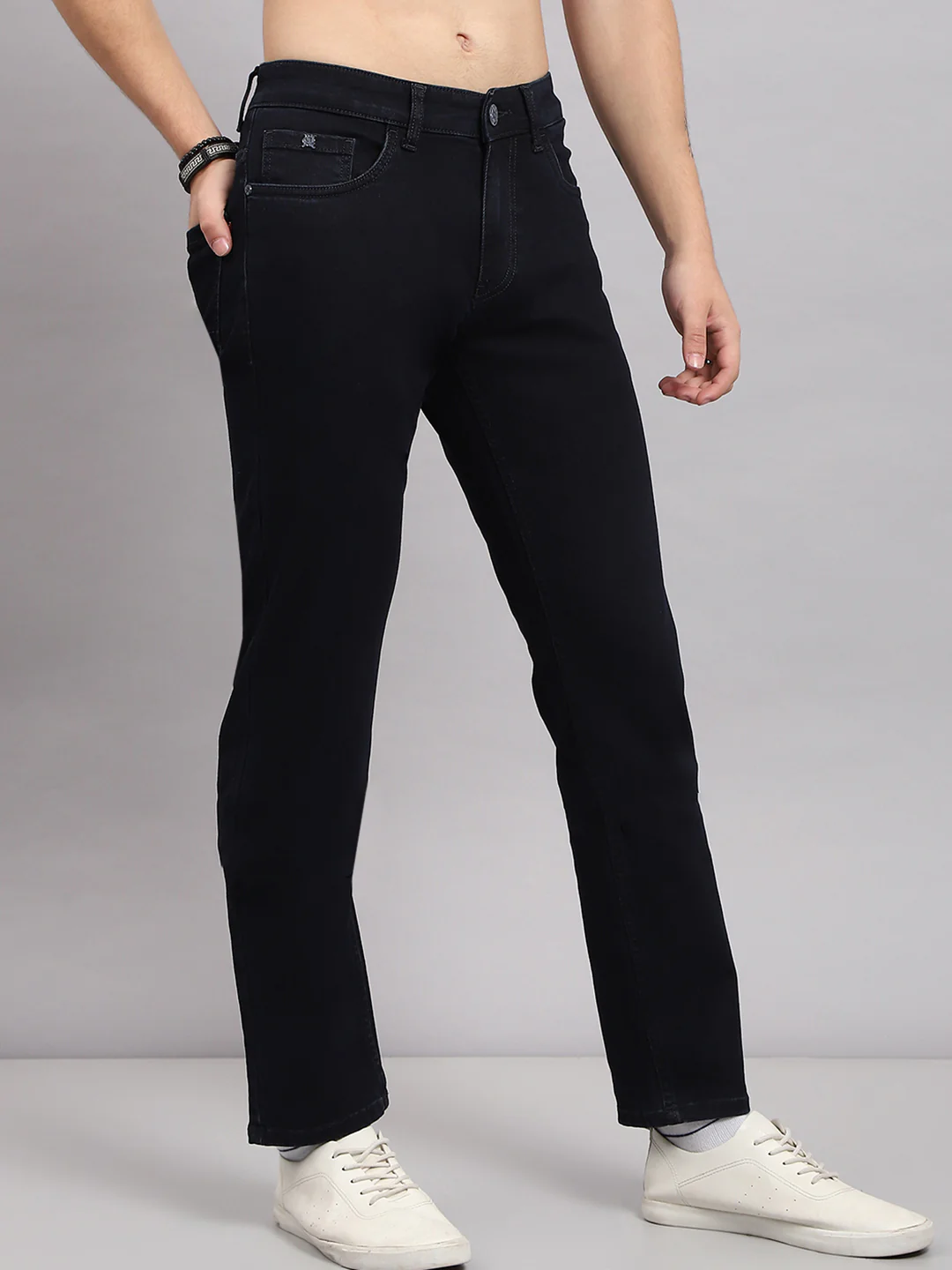 Men Blue Solid Narrow Fit Denim - Image 4