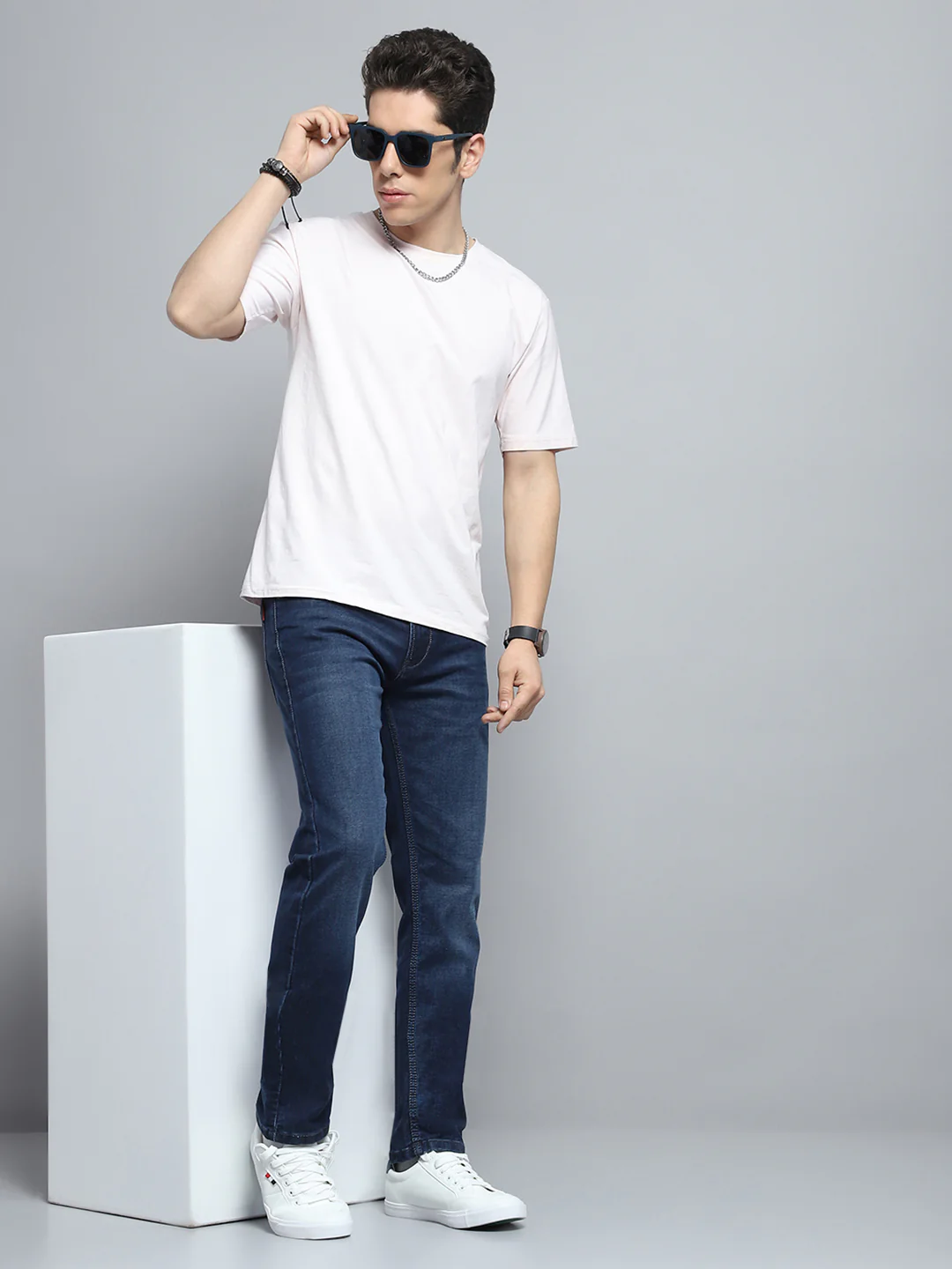 Men Blue Solid Narrow Fit Denim - Image 2