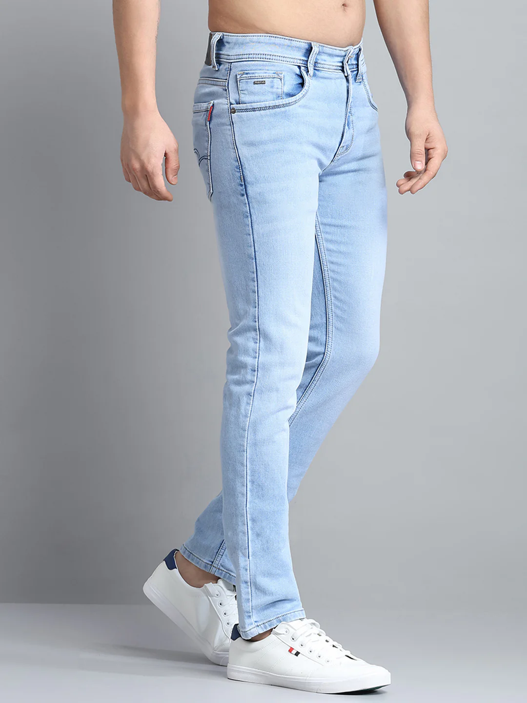 Men Blue Solid Narrow Fit Denim - Image 4