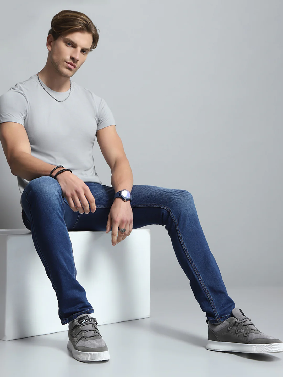 Men Blue Solid Narrow Fit Denim - Image 2