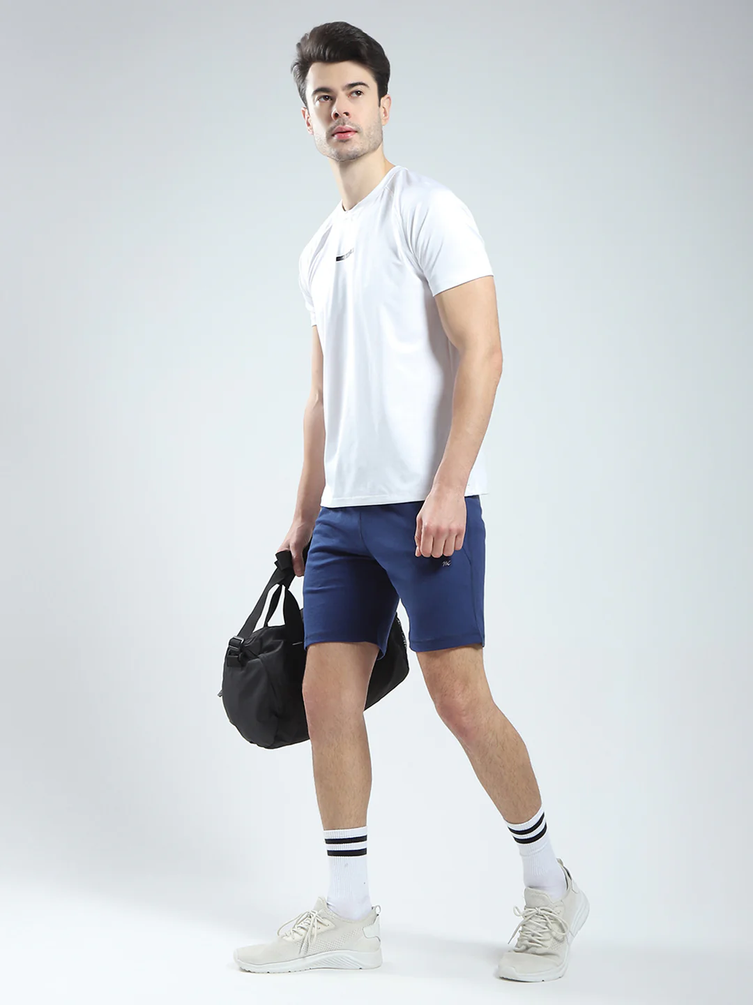 Men Blue Solid Regular Fit Bermuda - Image 2