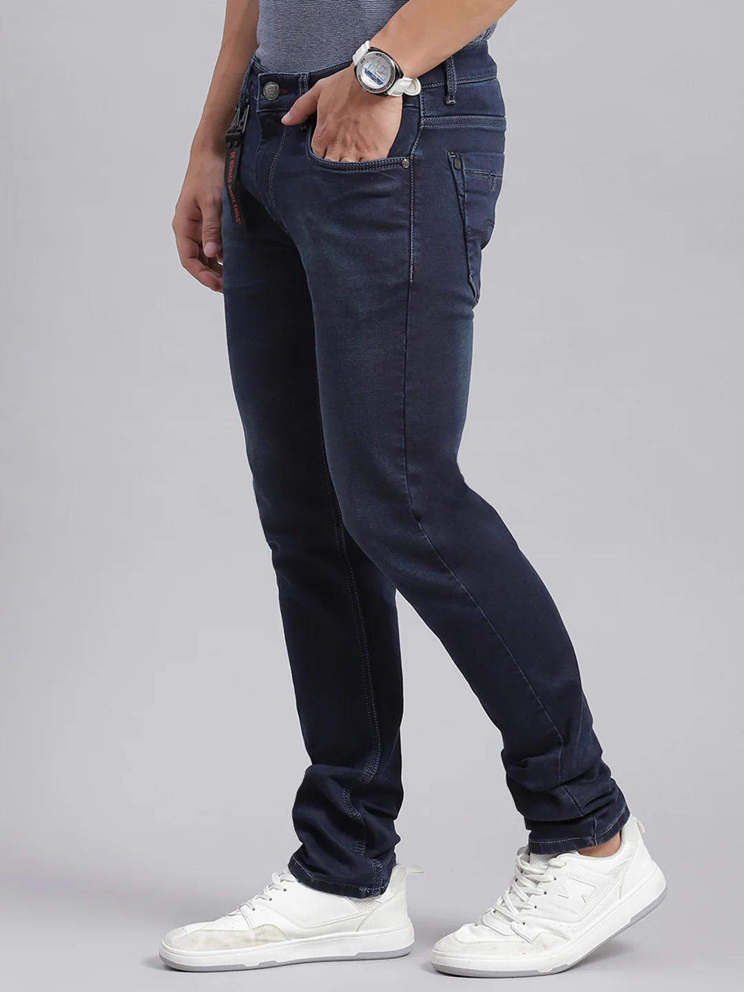 Men Blue Solid Regular Fit Denims - Image 3