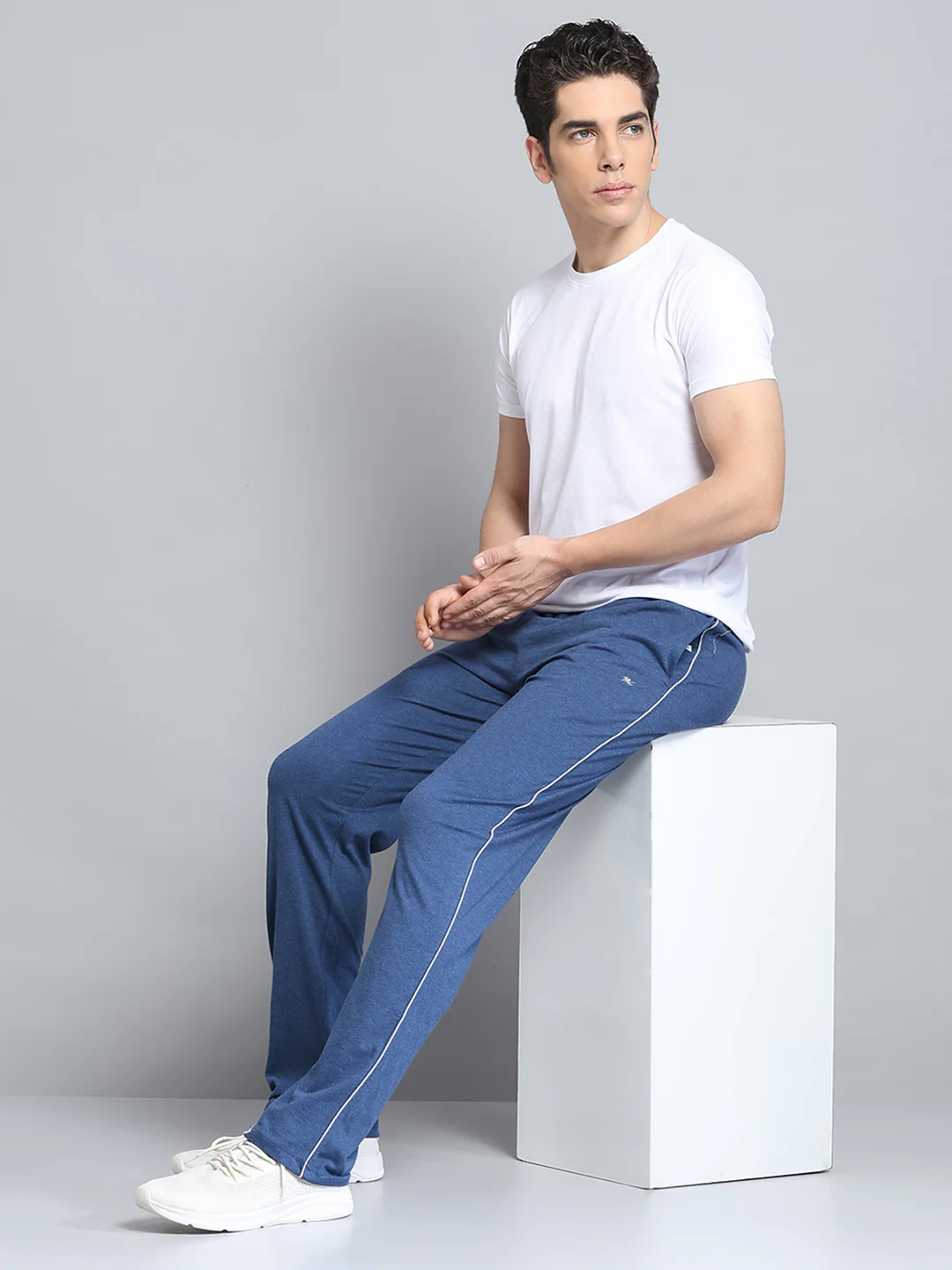 Men Blue Solid Regular Fit Lower - Image 2