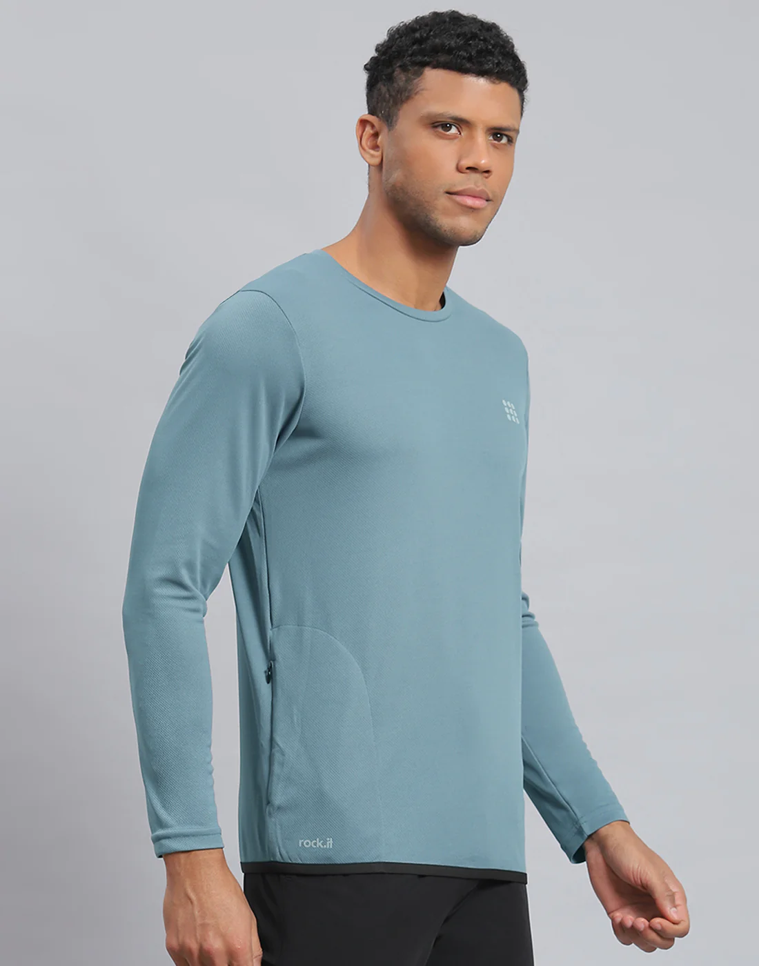 Rock.it Men Blue Solid Round Neck Full Sleeve Active T-Shirt - Image 4