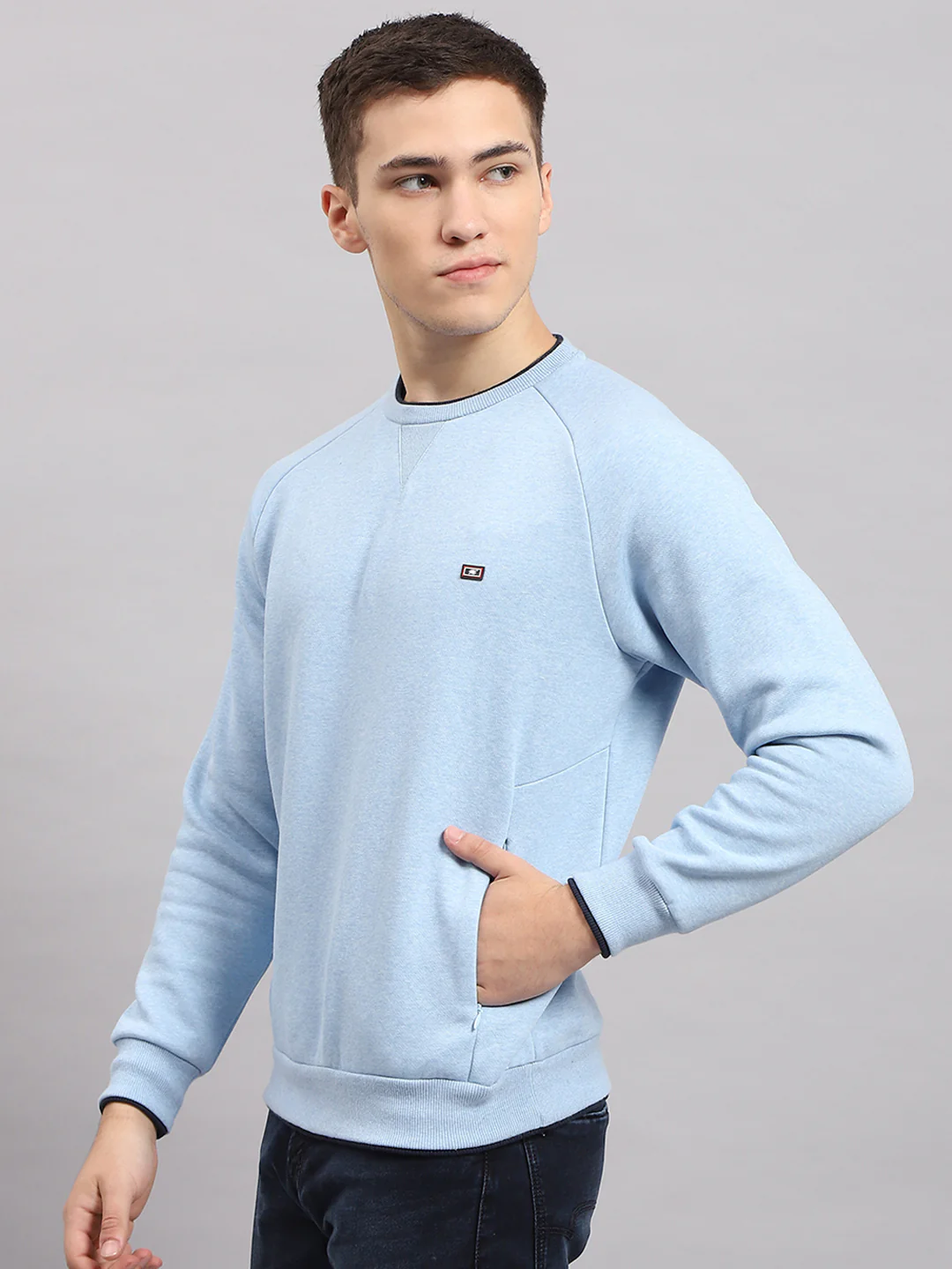 Men Blue Solid Round Neck Full Sleeve Sweatshirt - Image 3