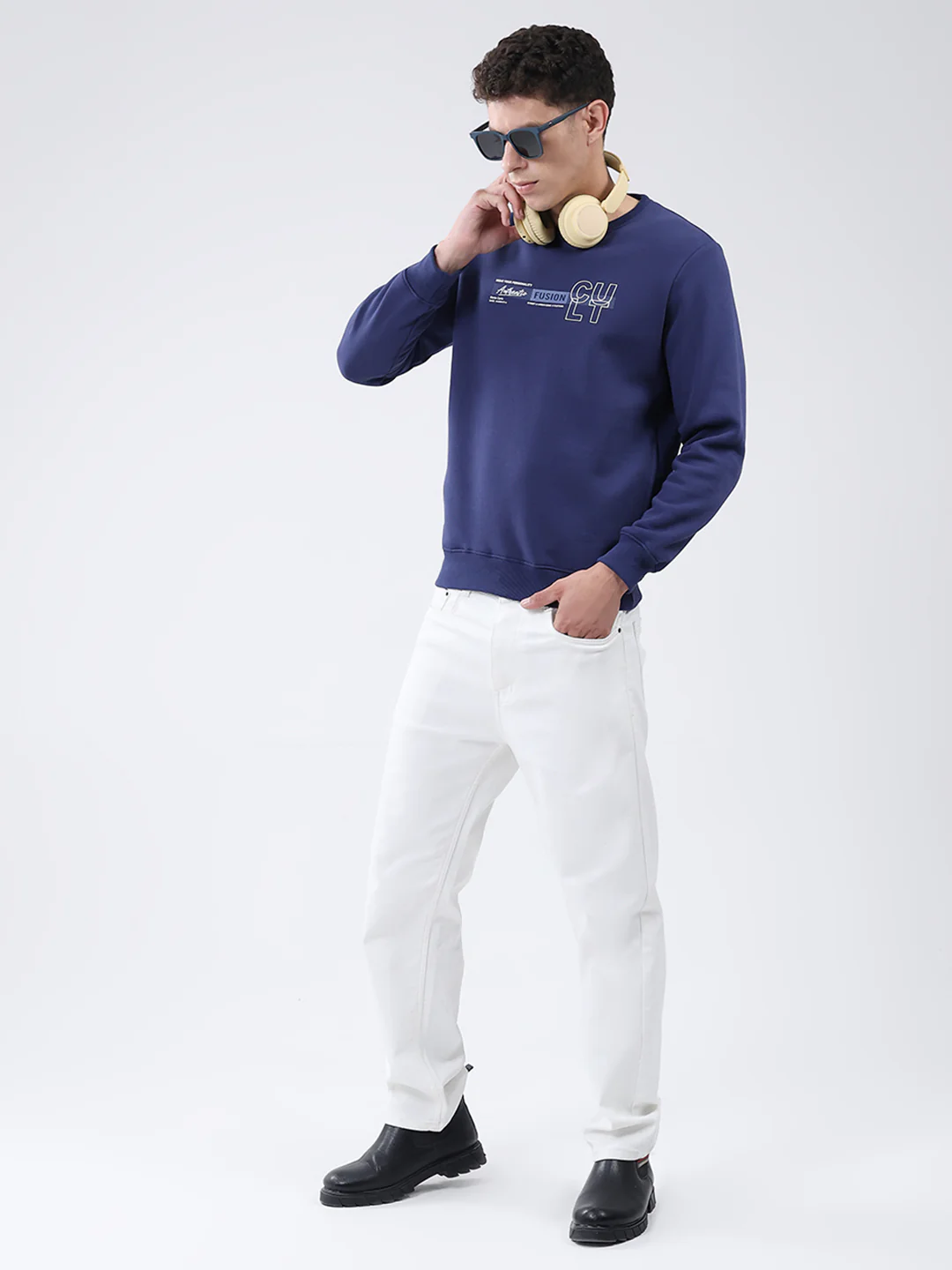 Men Blue Solid Round Neck Full Sleeve Sweatshirt - Image 2