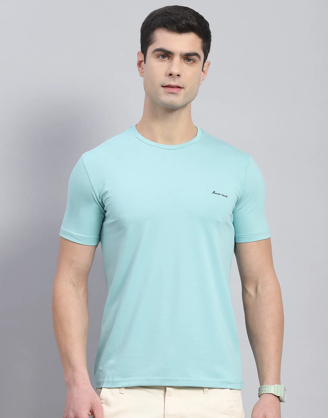 Men Blue Solid Round Neck Half Sleeve T-Shirt - Image 3
