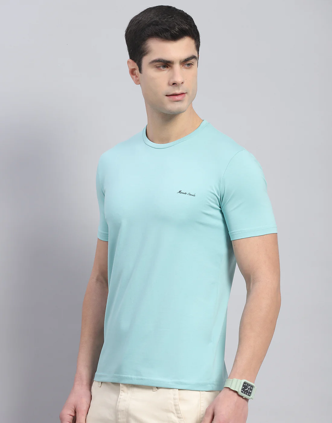 Men Blue Solid Round Neck Half Sleeve T-Shirt - Image 4