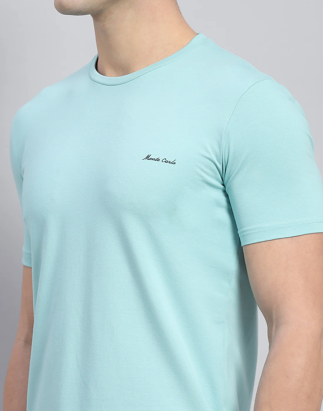 Men Blue Solid Round Neck Half Sleeve T-Shirt - Image 7