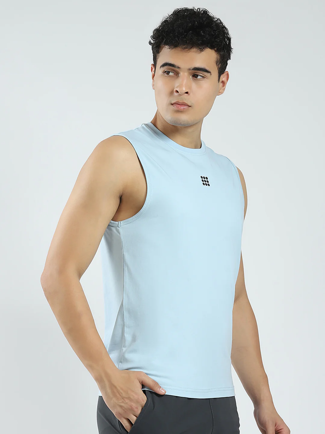 Rock.it Men Blue Solid Round Neck Sleeveless T-Shirt - Image 4