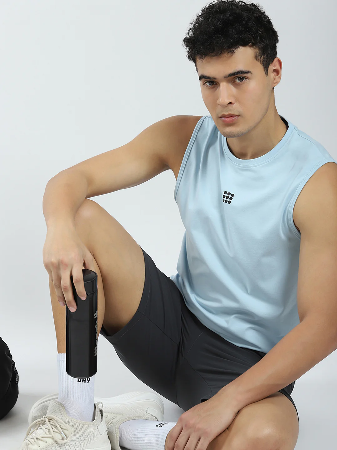 Rock.it Men Blue Solid Round Neck Sleeveless T-Shirt - Image 6