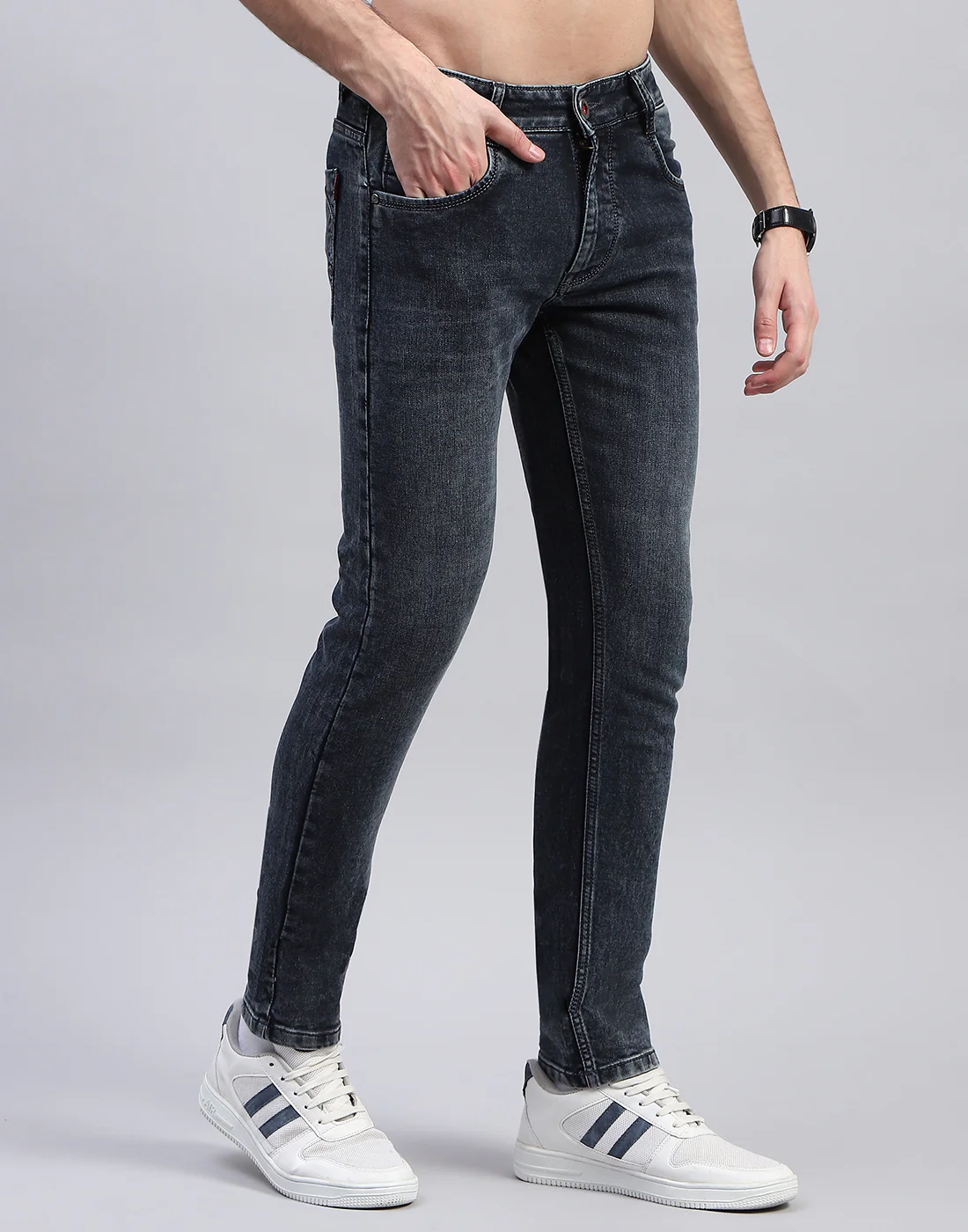 Men Blue Solid Skinny Fit Denim - Image 4