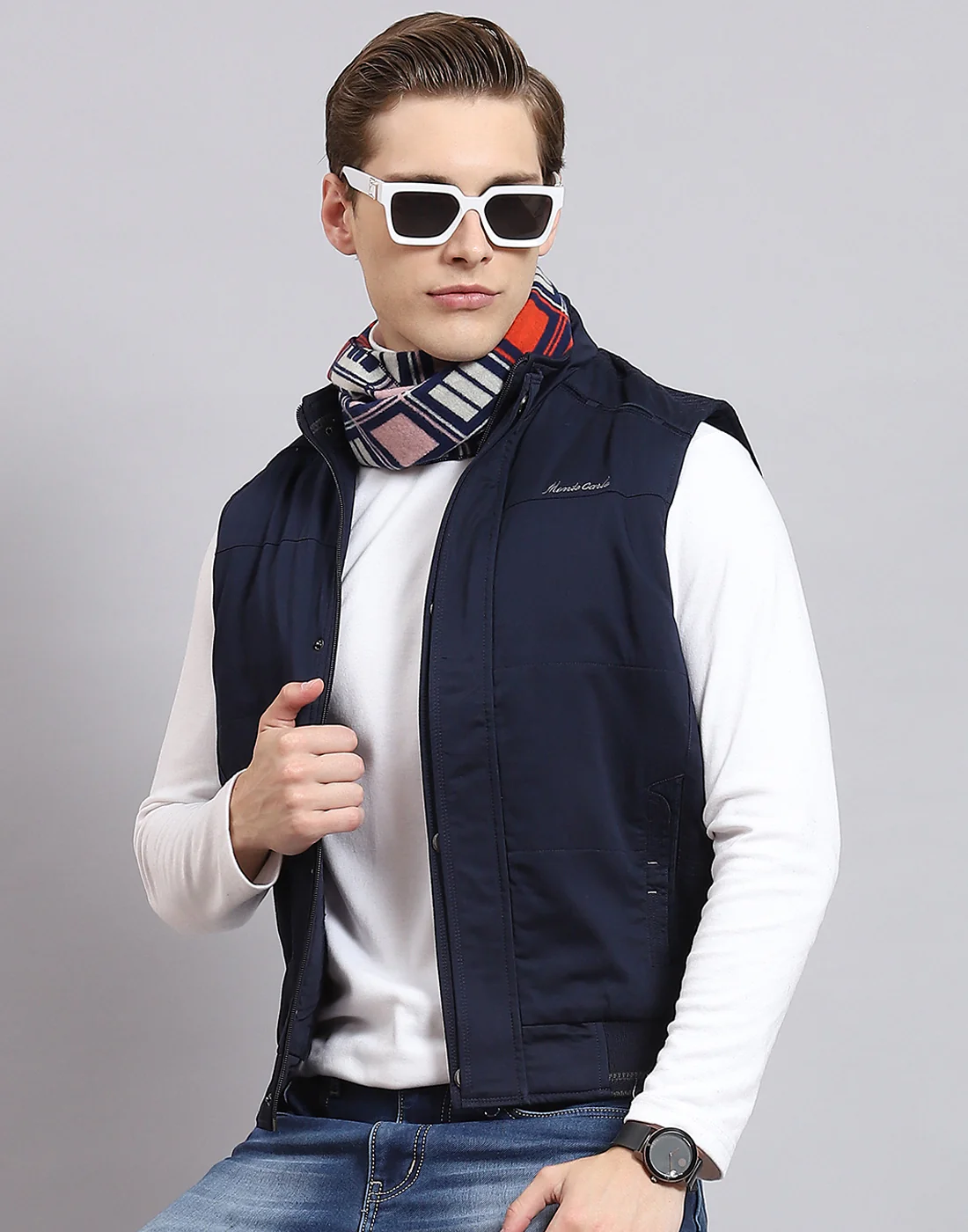 Men Blue Solid Stand Collar Sleeveless Jacket - Image 2