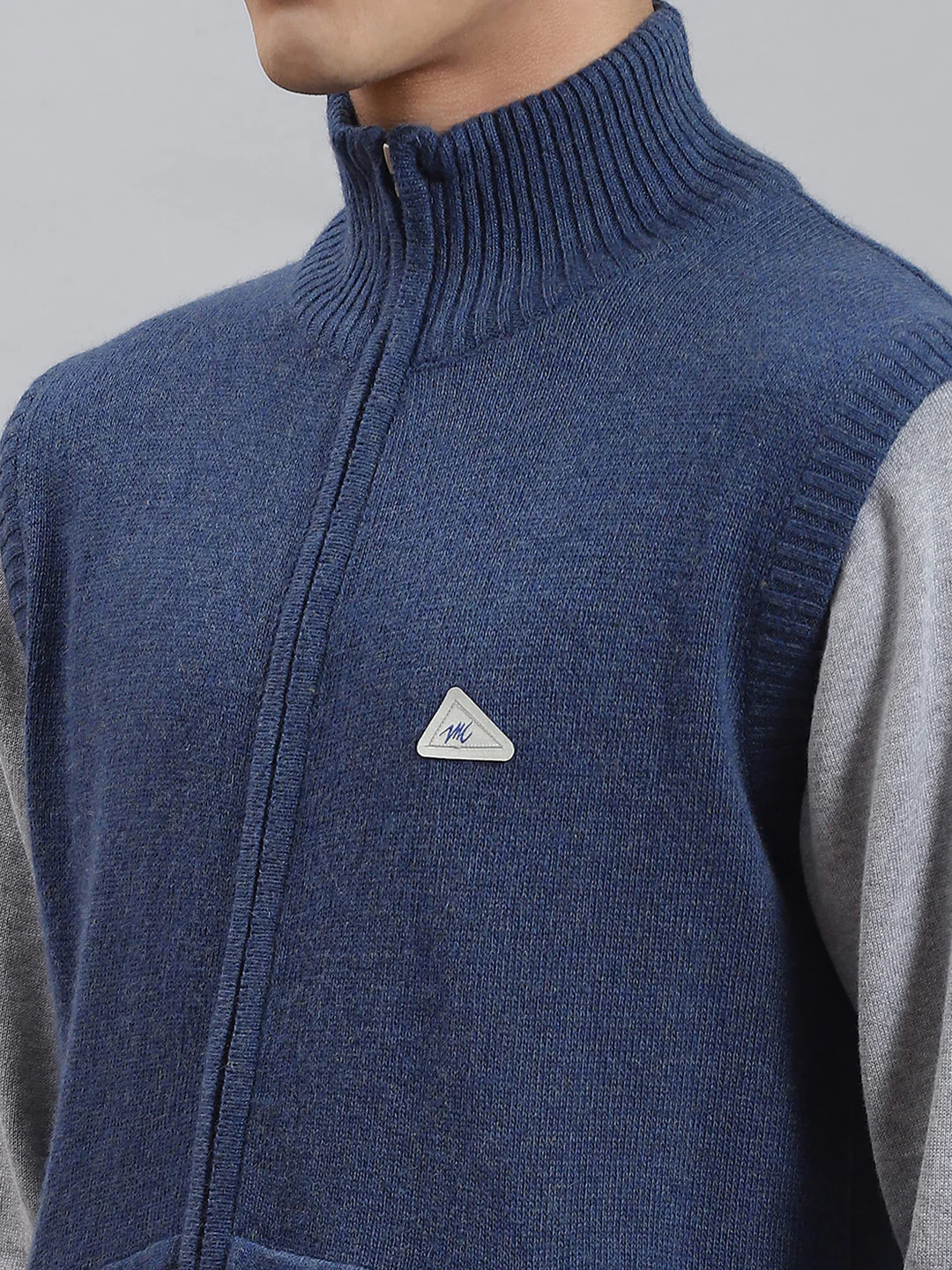 Men Blue Solid Stand Collar Sleeveless Sweaters/Pullovers - Image 6