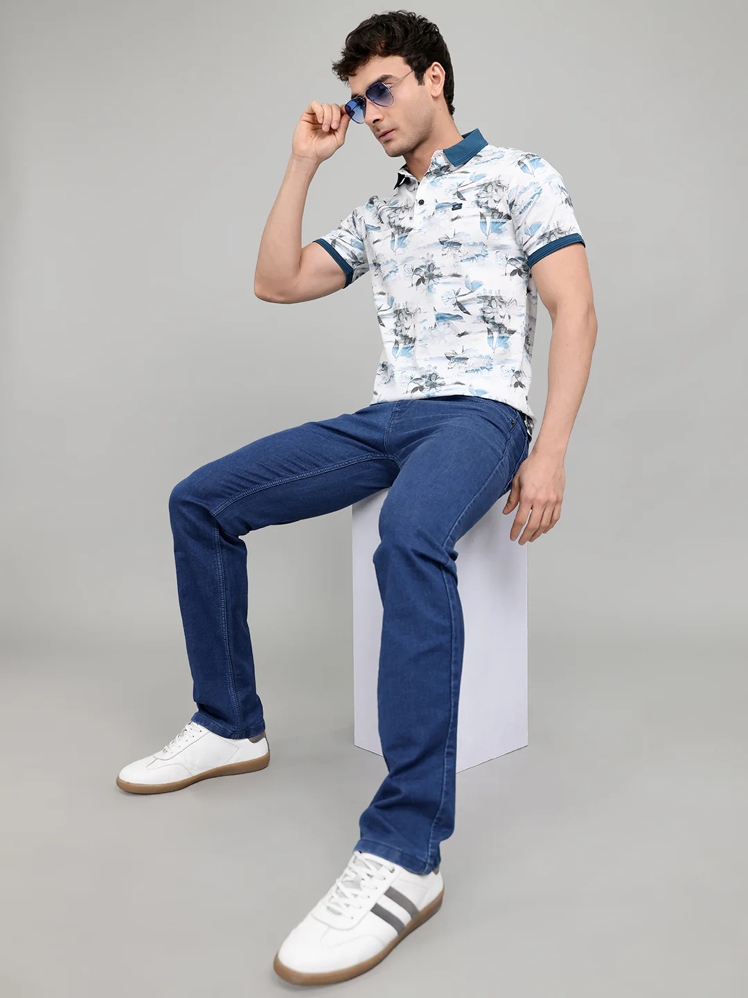 Men Blue Solid Straight Fit Denim - Image 6