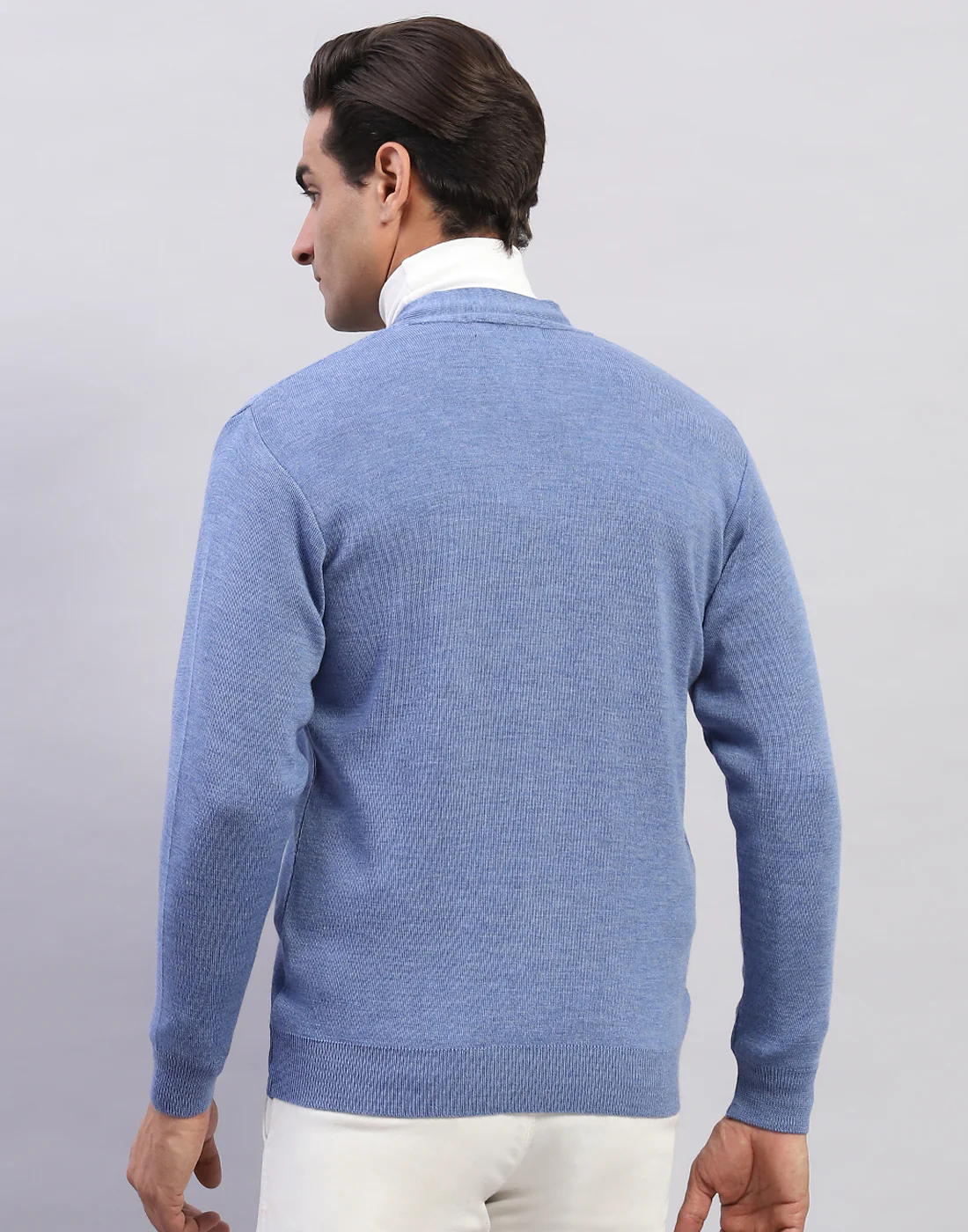 Men Blue Solid V Neck Full Sleeve Cardigan - Image 5