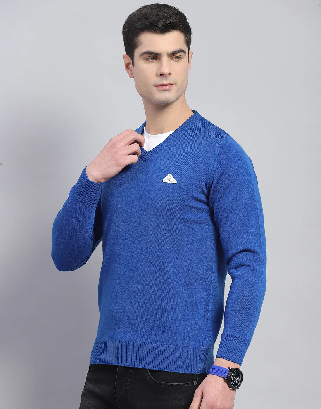 Men Blue Solid V Neck Full Sleeve Pullover - Image 4