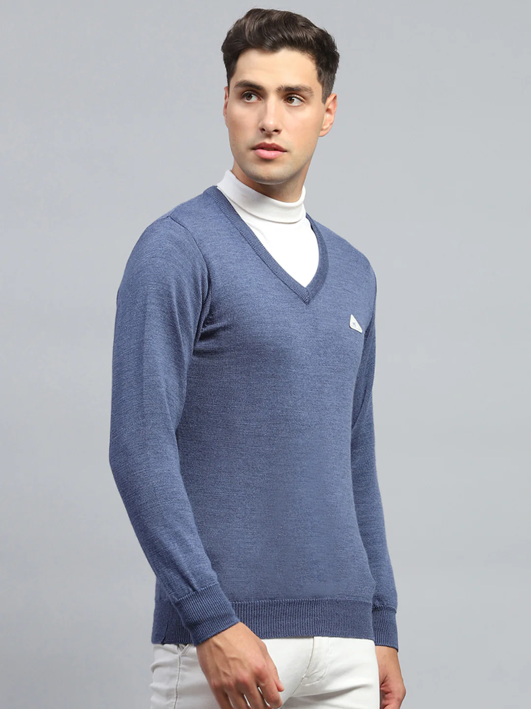 Men Blue Solid V Neck Full Sleeve Pullover - Image 4