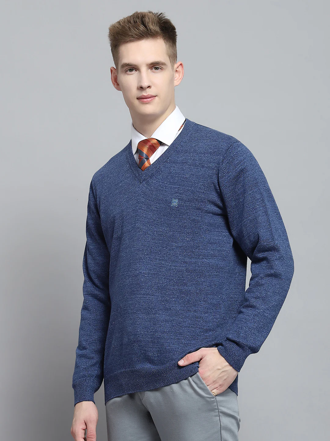 Men Blue Solid V Neck Full Sleeve Pullover - Image 3