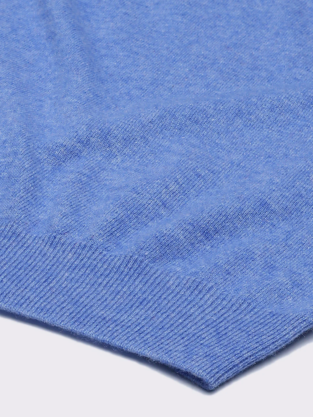 Men Blue Solid V Neck Full Sleeve Pullover - Image 8