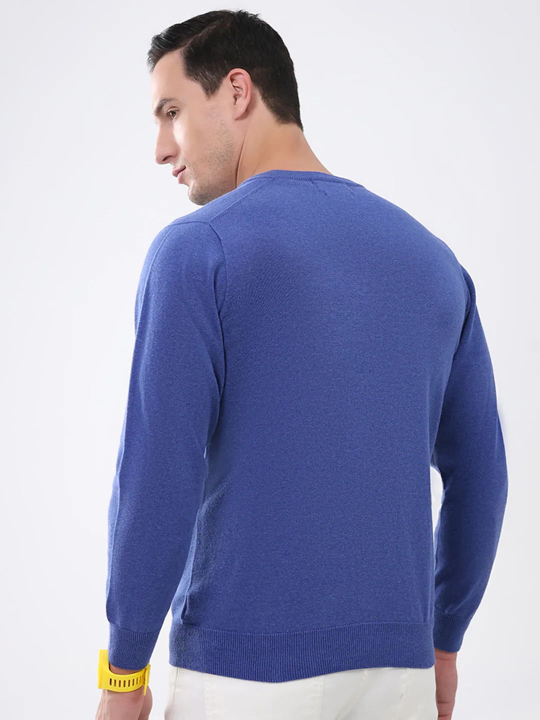 Men Blue Solid V Neck Full Sleeve Pullover - Image 5