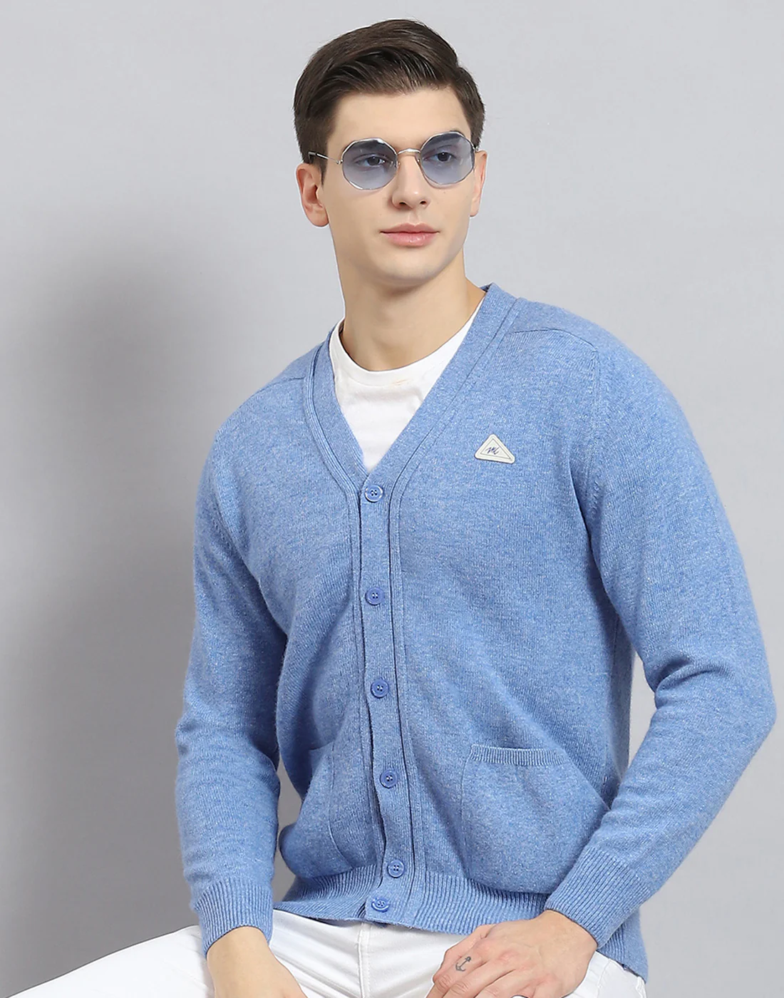 Men Blue Solid V Neck Full Sleeve Sweater - Image 2