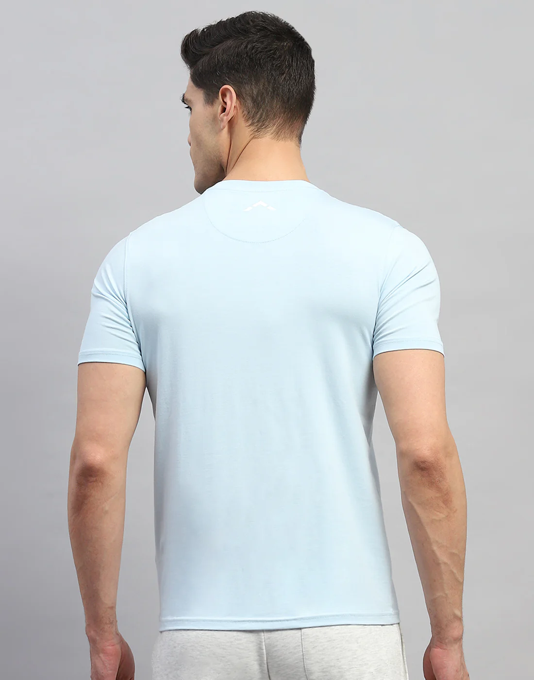 Rock.it Men Blue Solid V Neck Half Sleeve T-Shirt - Image 5