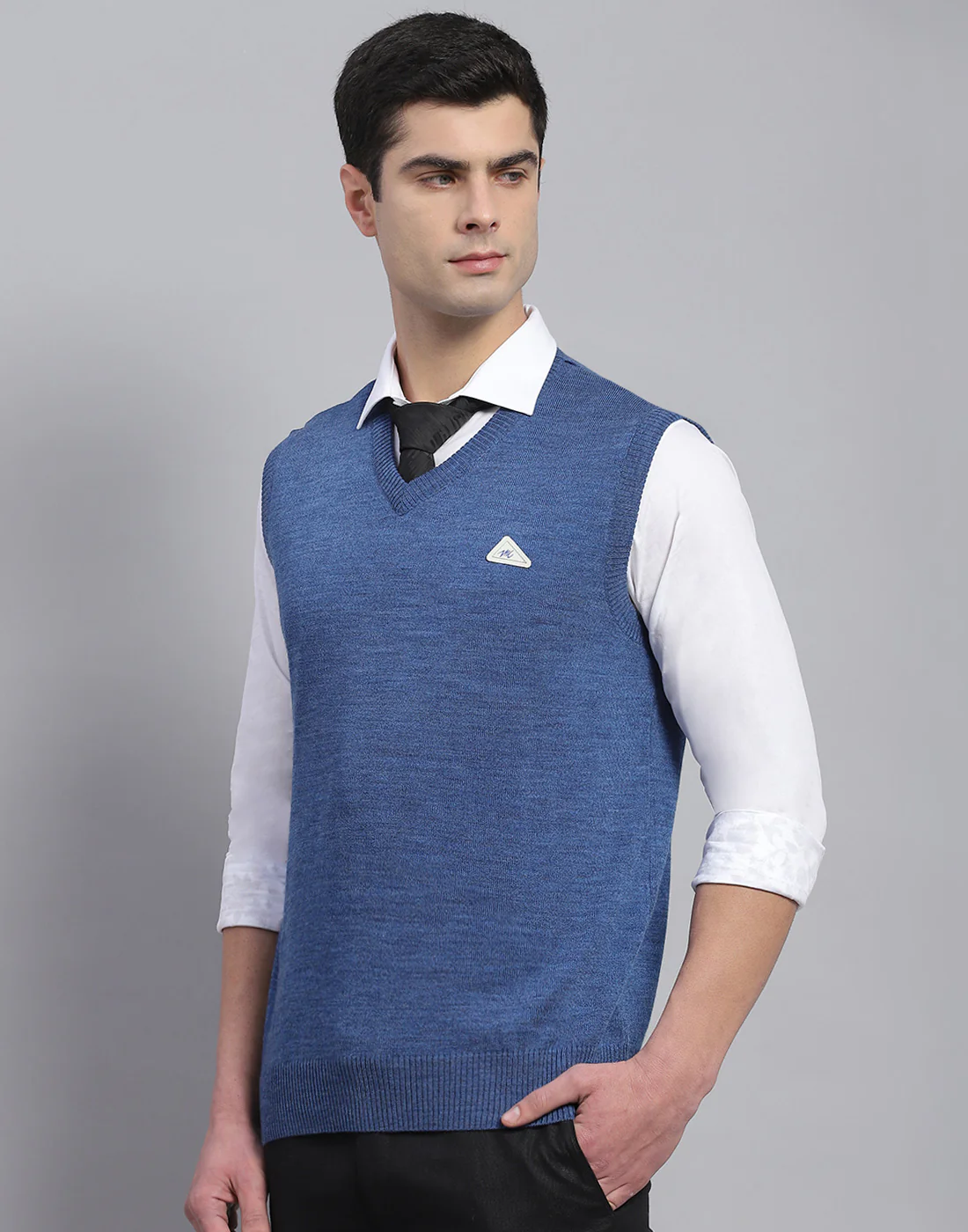 Men Blue Solid V Neck Sleeveless Sweater - Image 3
