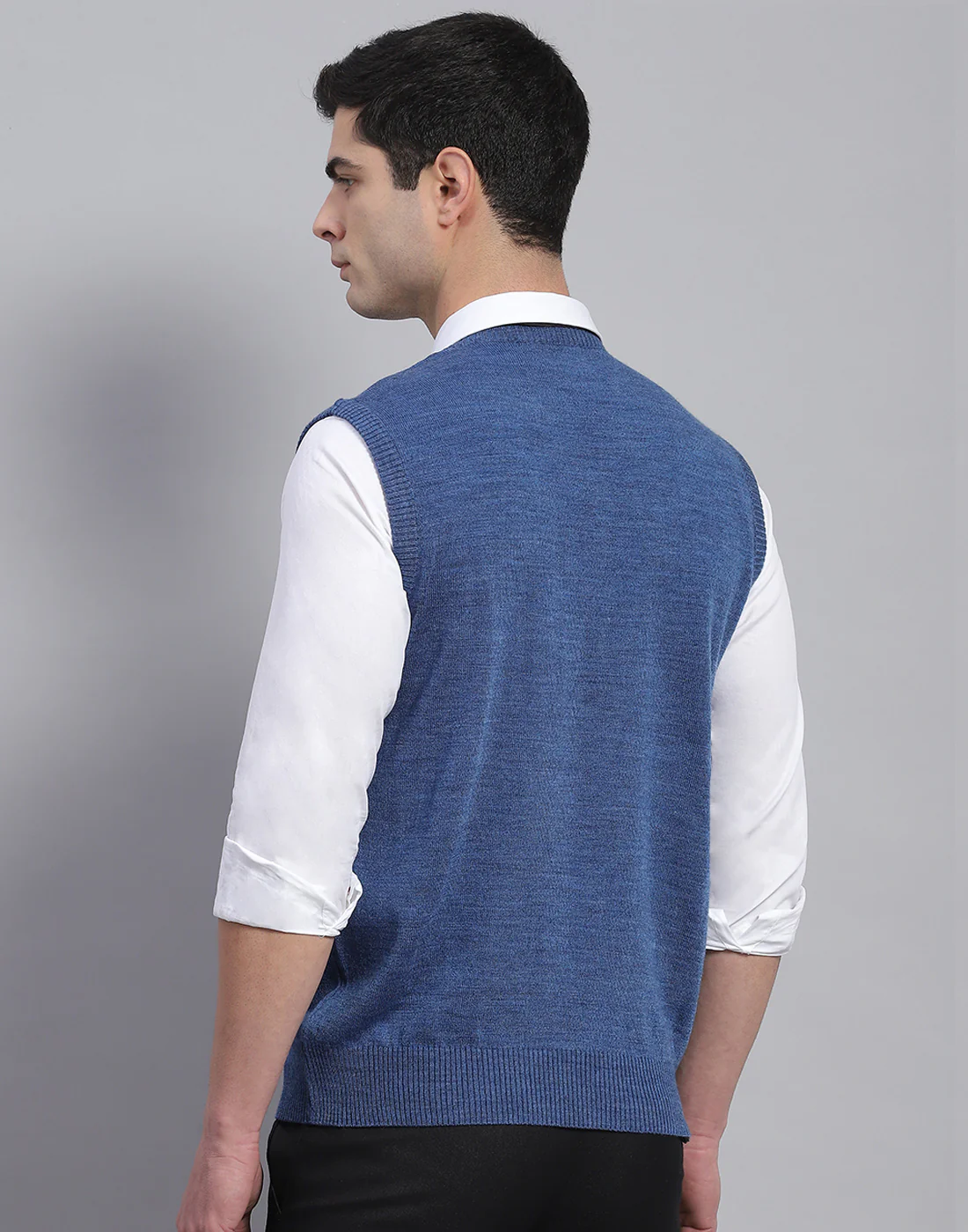 Men Blue Solid V Neck Sleeveless Sweater - Image 5