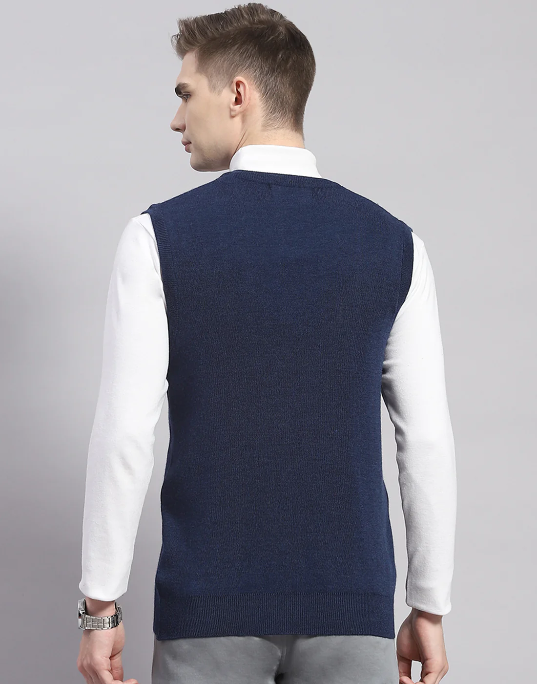 Men Blue Solid V Neck Sleeveless Sweater - Image 5