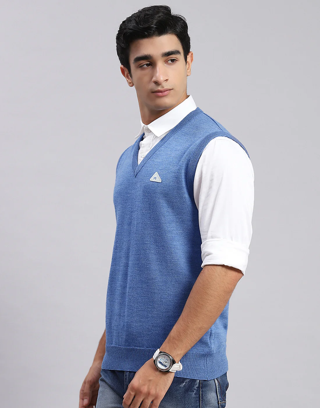 Men Blue Solid V Neck Sleeveless Sweater - Image 2