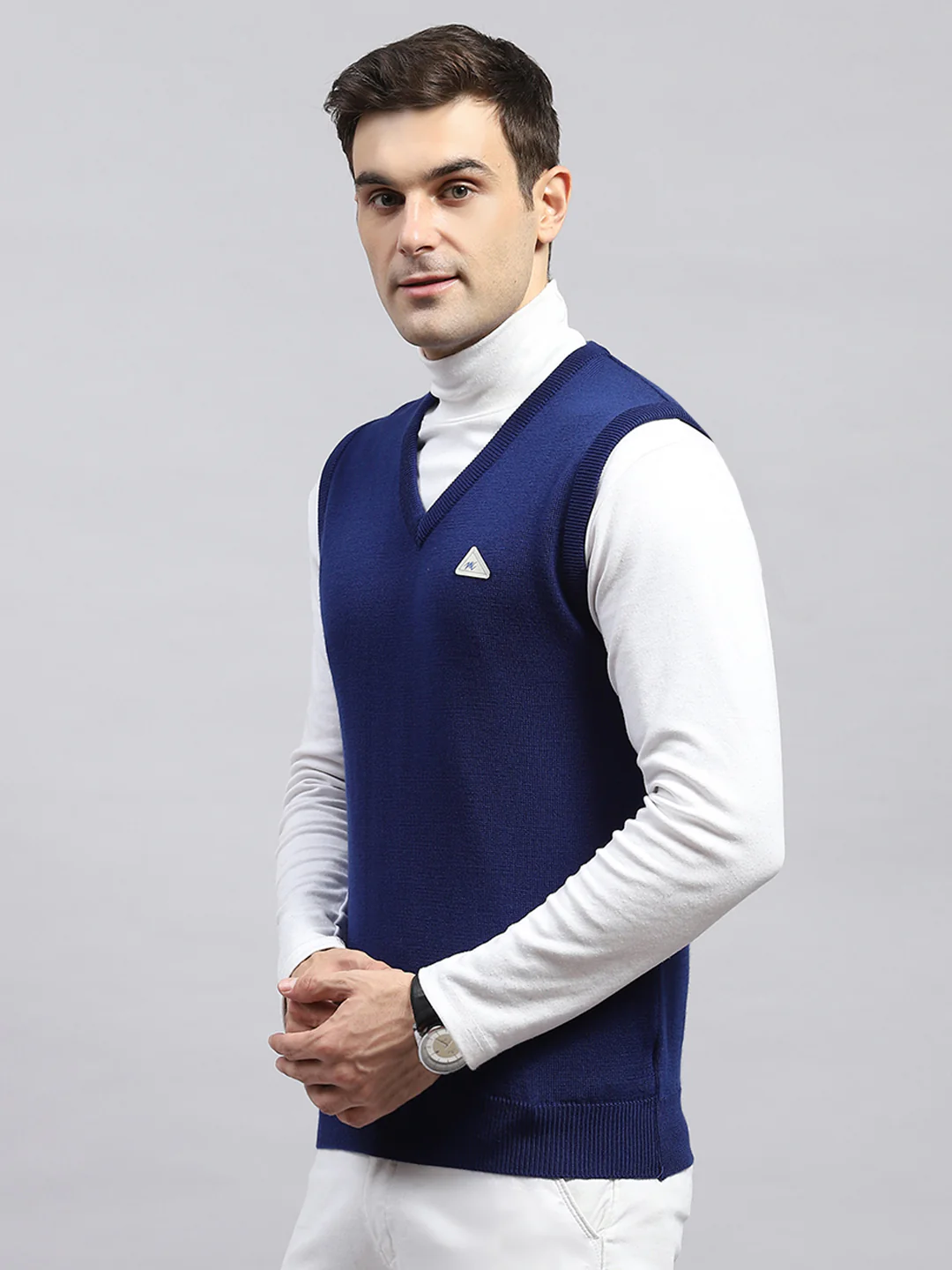 Men Blue Solid V Neck Sleeveless Sweater - Image 3