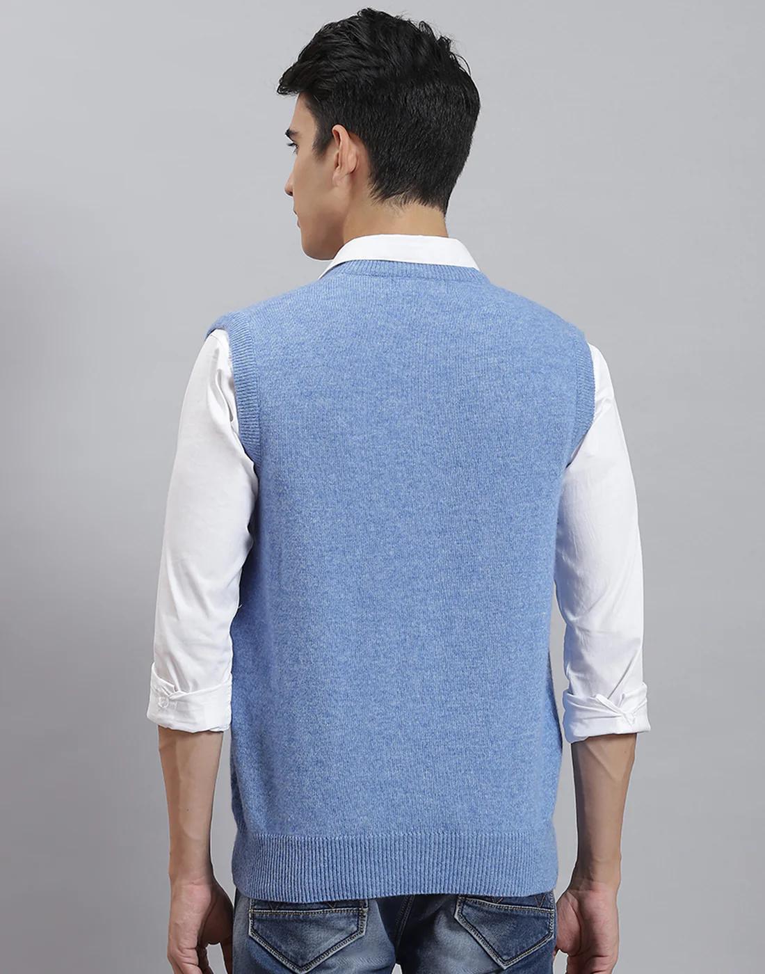 Men Blue Solid V Neck Sleeveless Sweater - Image 5