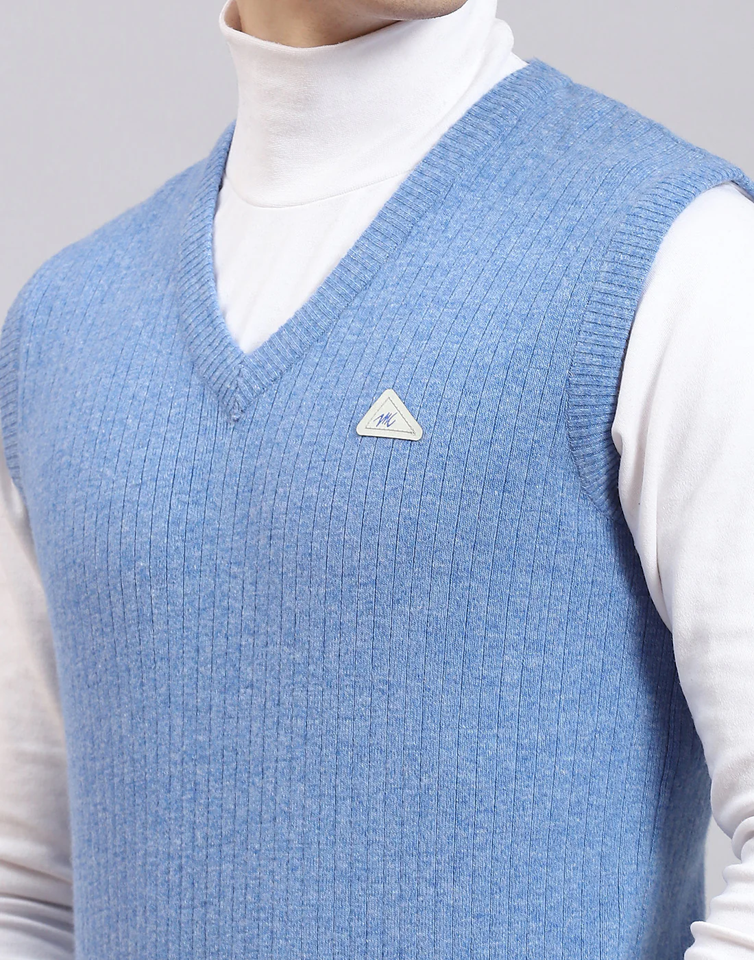 Men Blue Solid V Neck Sleeveless Sweater - Image 6