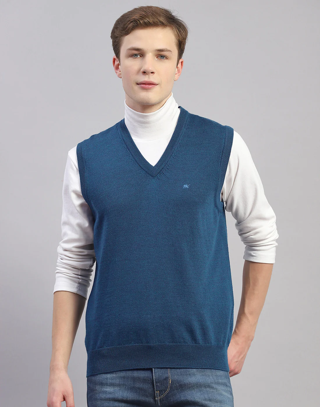 Men Blue Solid V Neck Sleeveless Sweater - Image 2