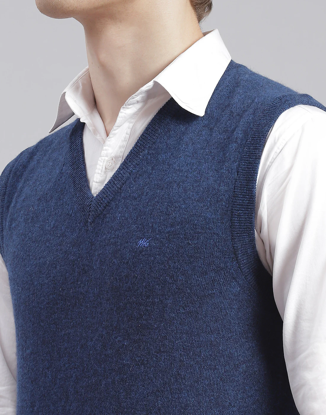 Men Blue Solid V Neck Sleeveless Sweater - Image 6