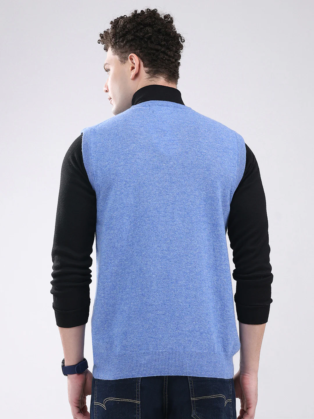 Men Blue Solid V Neck Sleeveless Sweater - Image 5